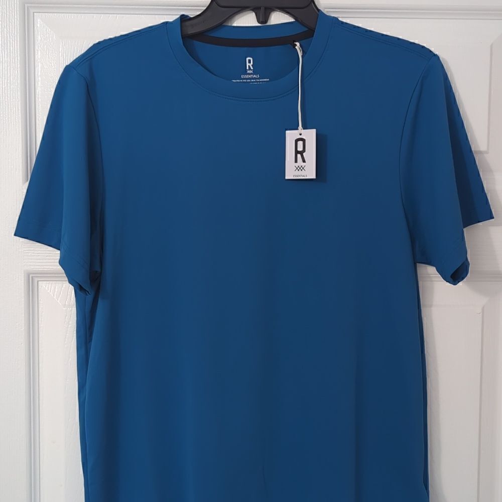 Rhone Essentials Stretch & Lightweight T-Shirt. New with Tags